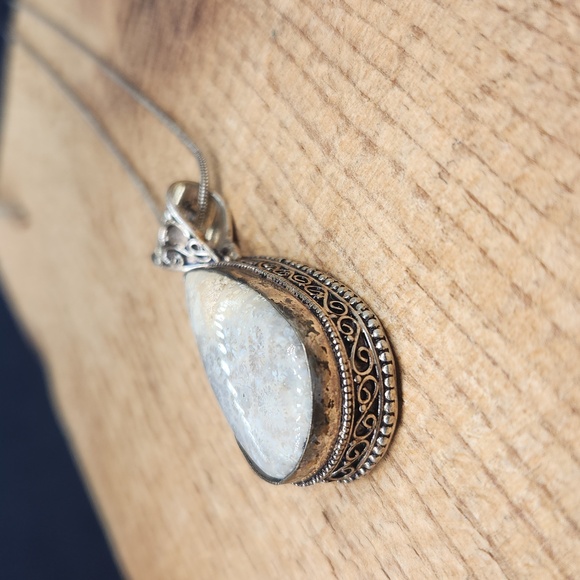 Large Vintage Moonstone Sterling Silver Cabochon Pendant Necklace - Picture 2 of 10